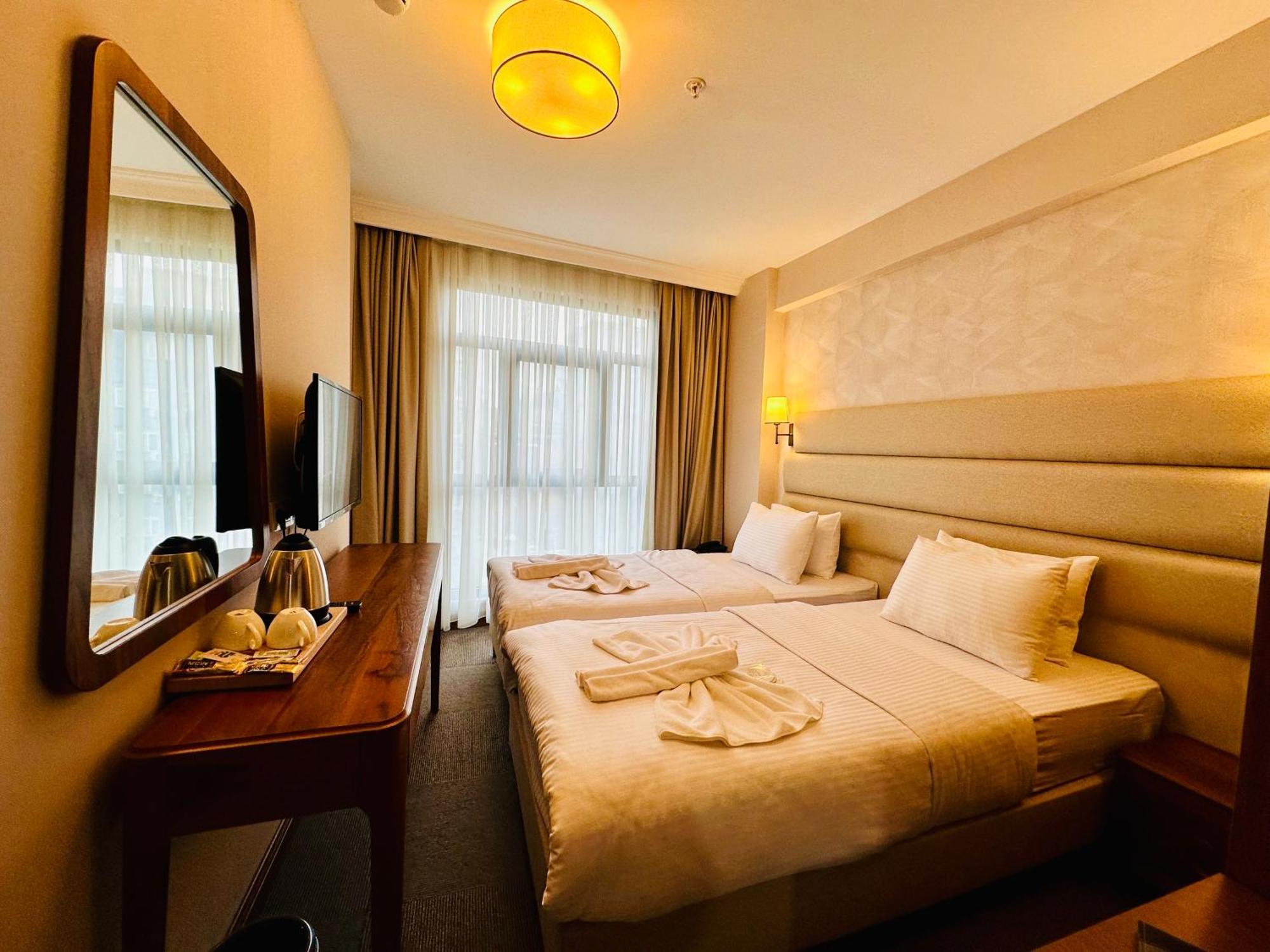 Istanbul Midpoint Hotel מראה חיצוני תמונה