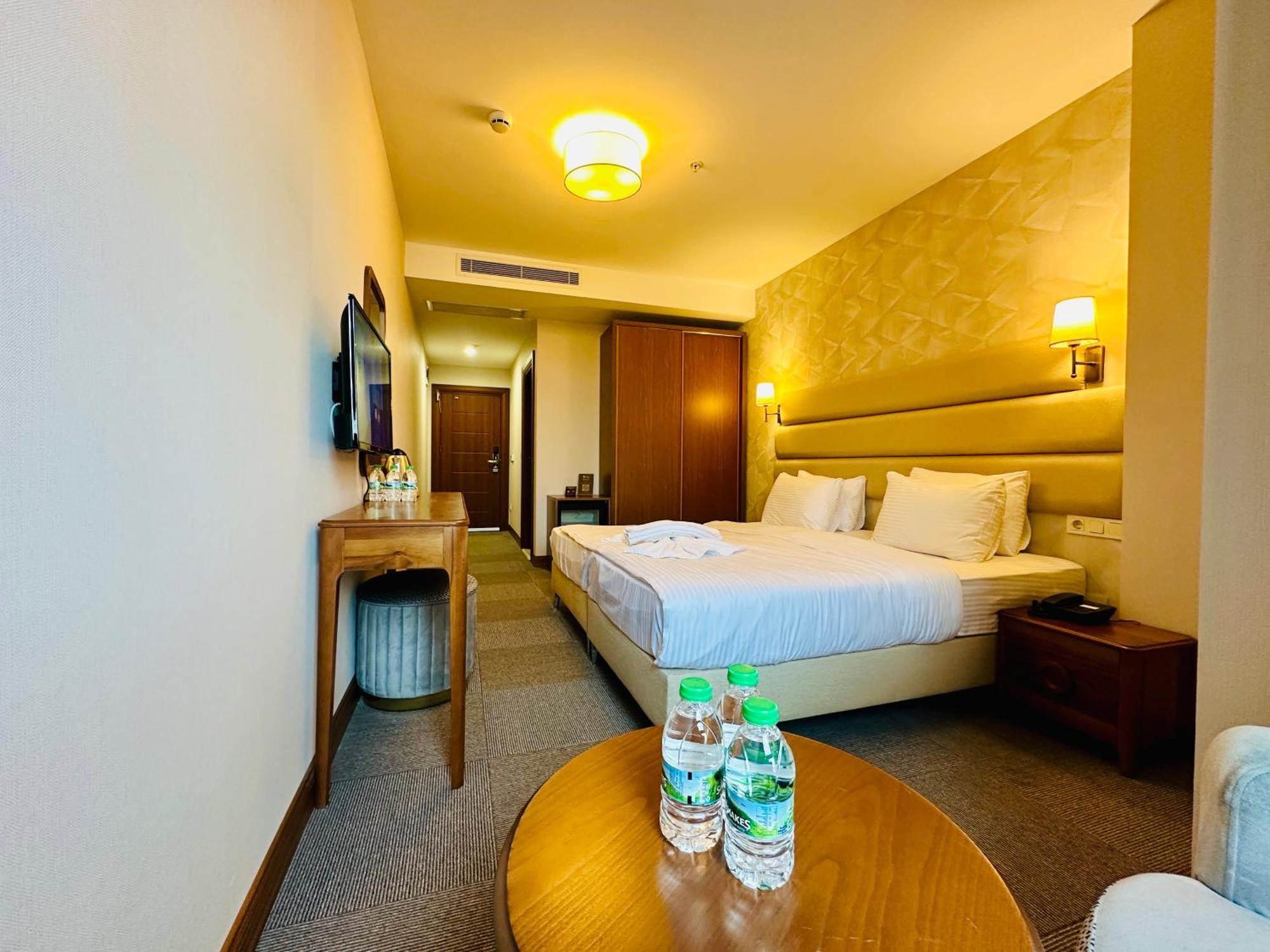 Istanbul Midpoint Hotel מראה חיצוני תמונה