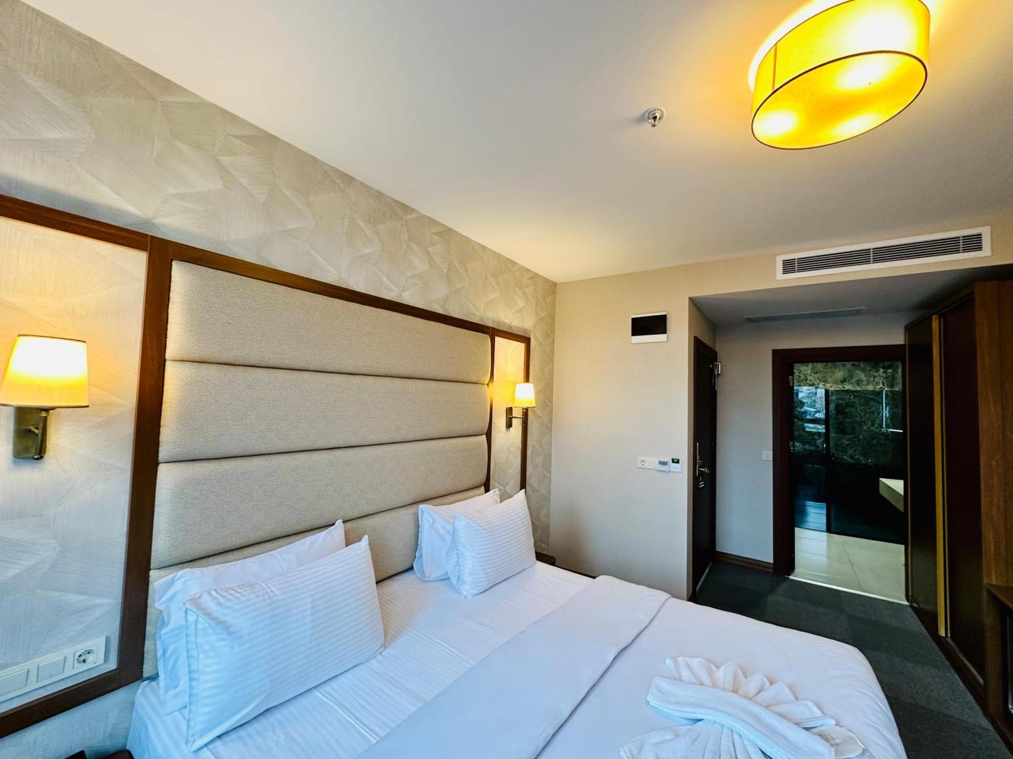 Istanbul Midpoint Hotel מראה חיצוני תמונה