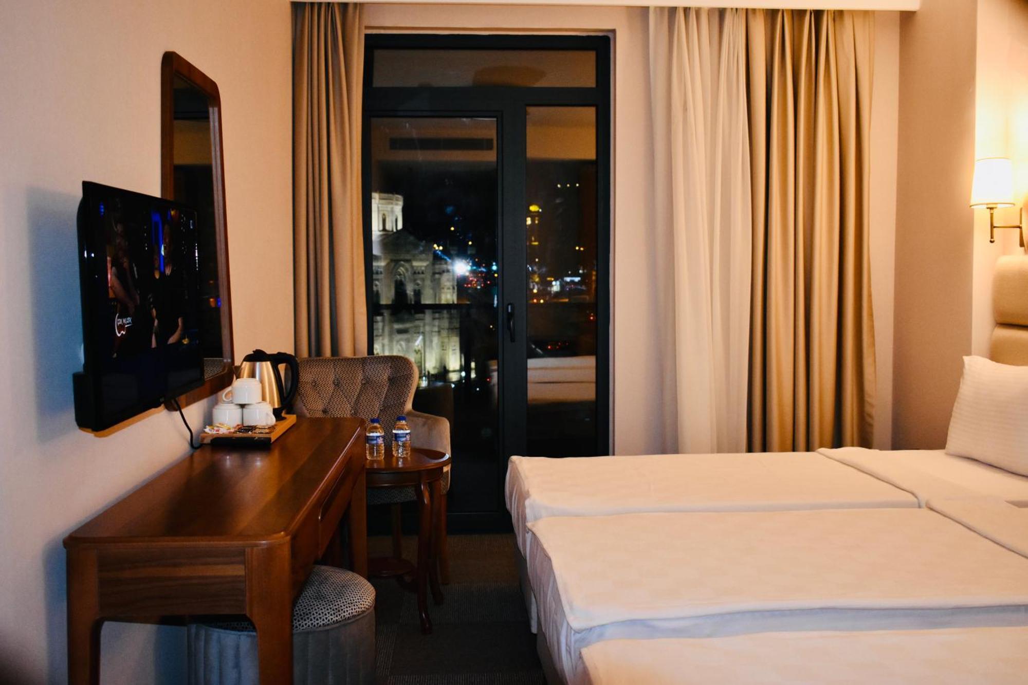 Istanbul Midpoint Hotel מראה חיצוני תמונה