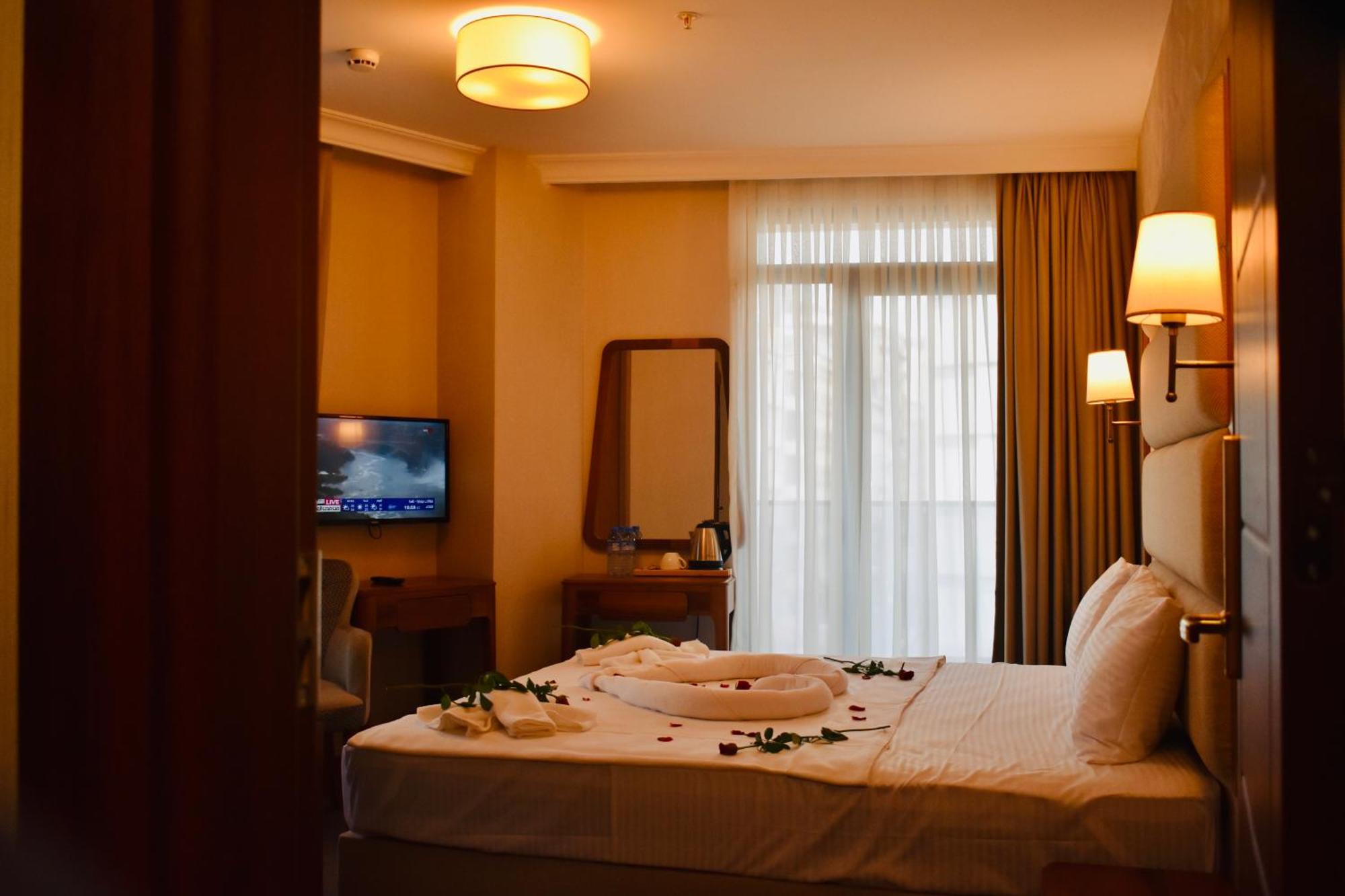 Istanbul Midpoint Hotel מראה חיצוני תמונה